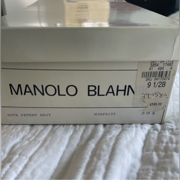 Manolo Blahnik, Buta Patent Navy, Size 9 1/2 (39 1/2), red heel and red stitch - Picture 8 of 8